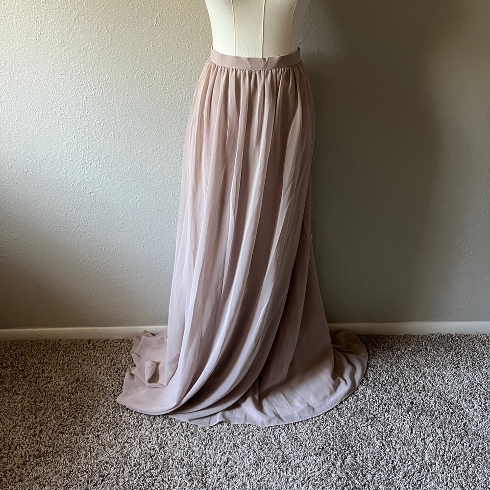 Rose Quartz Chiffon Skirt Size 16